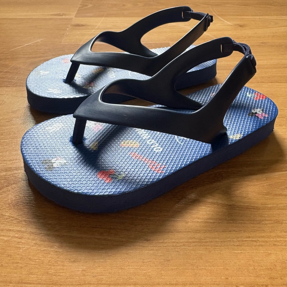 Old Navy x Disney Blue Kids Flip Flops - Picture 4 of 4